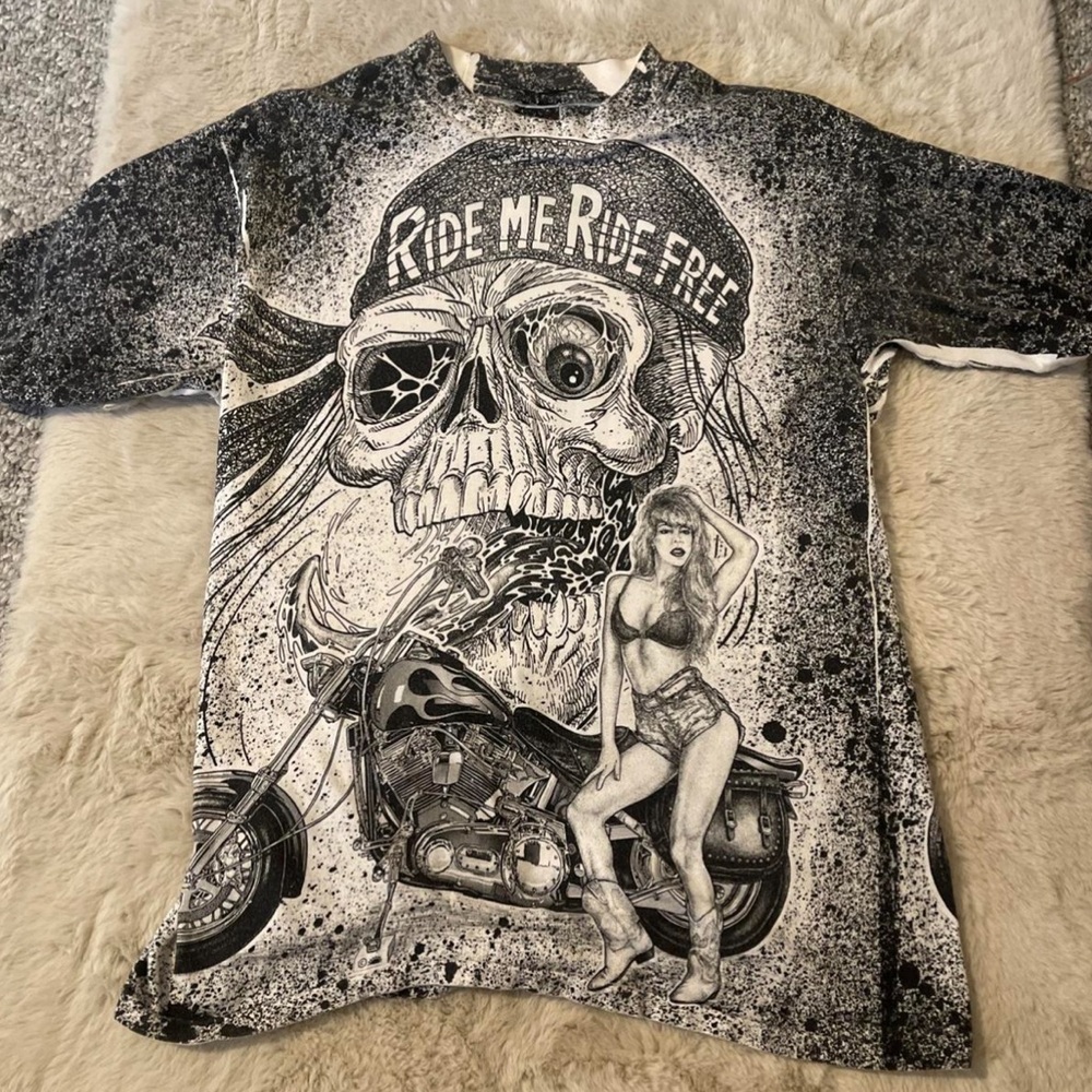 Vintage 90's Single Stitch AOP All Over Print Biker Girl Skull T Shirt Men’s L